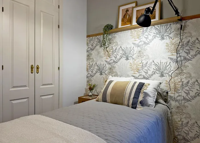 Antique Muralla - Ole Solutions Apartment