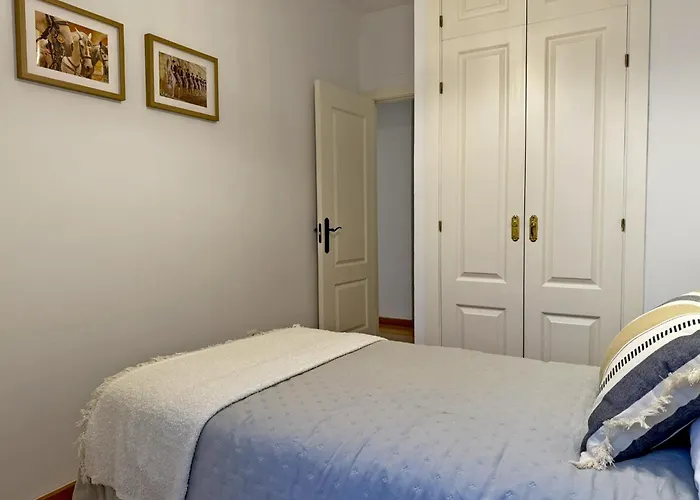 Apartment Antique Muralla - Ole Solutions *