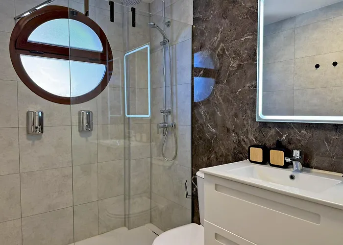 Antique Muralla - Ole Solutions * Jerez de la Frontera