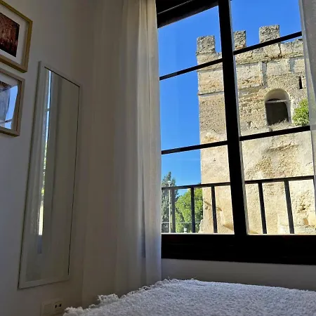 Apartment Antique Muralla - Ole Solutions *