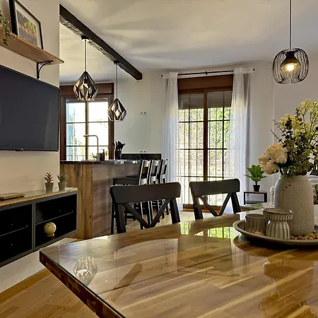 Apartment Antique Muralla - Ole Solutions *